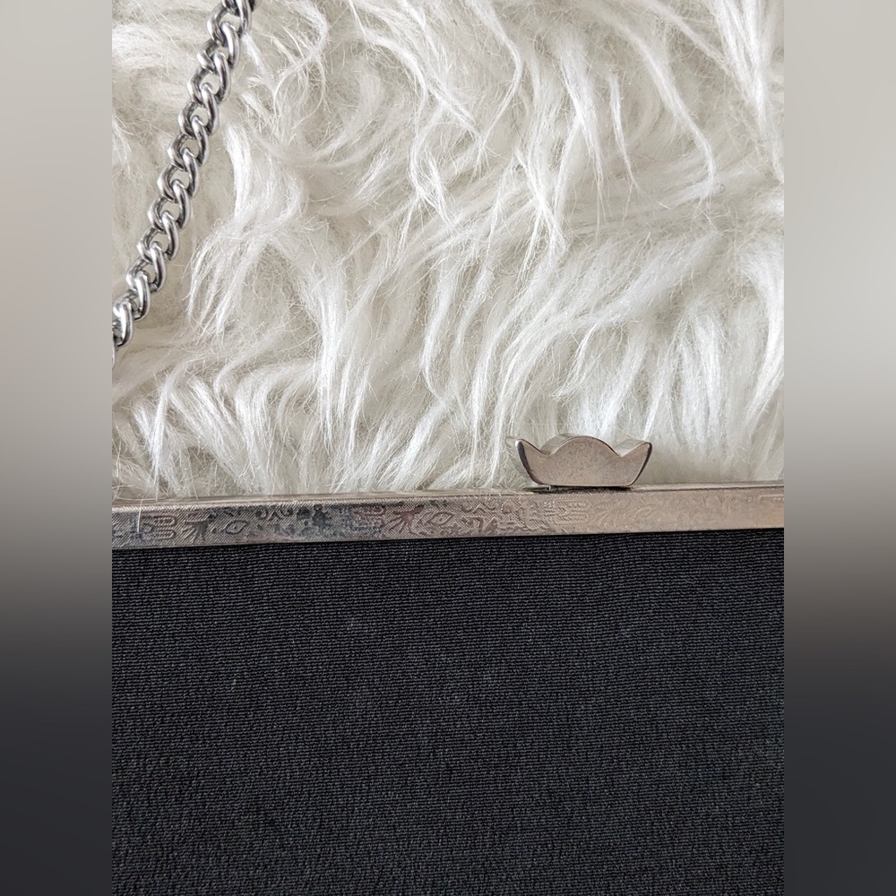 La Marguise Vintage Black & Silver Clutch - Picture 4 of 10